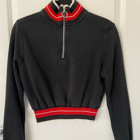 Quarter zip- long sleeve crop top - Picture 1 of 3
